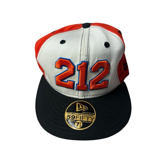 New York Knicks Hat Cap Fitted 7 1/2 White Orange Area Code 212 NBA New Era New - Picture 1 of 12